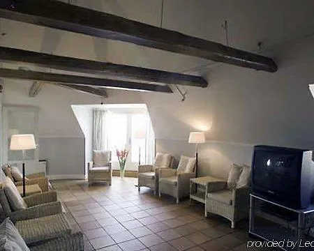 Hotell Amanda 4*